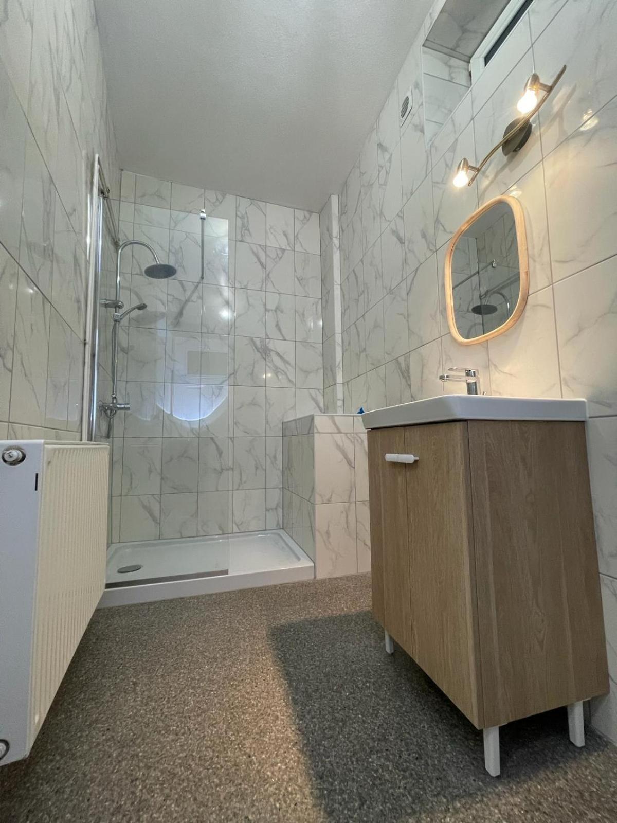 Magnifique Appartement Charmant T3 80M2 Parking Gratuit ロスハイム エクステリア 写真